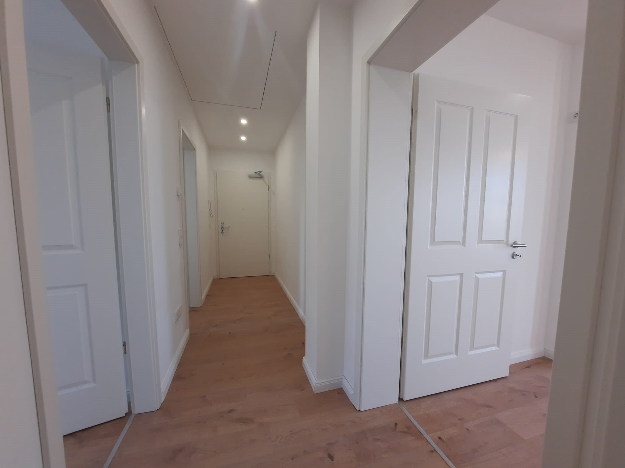 Elbnahe 3-Raum-Wohnung mit Balkon und viel Tageslicht – Magdeburg – Vorschaubild 10