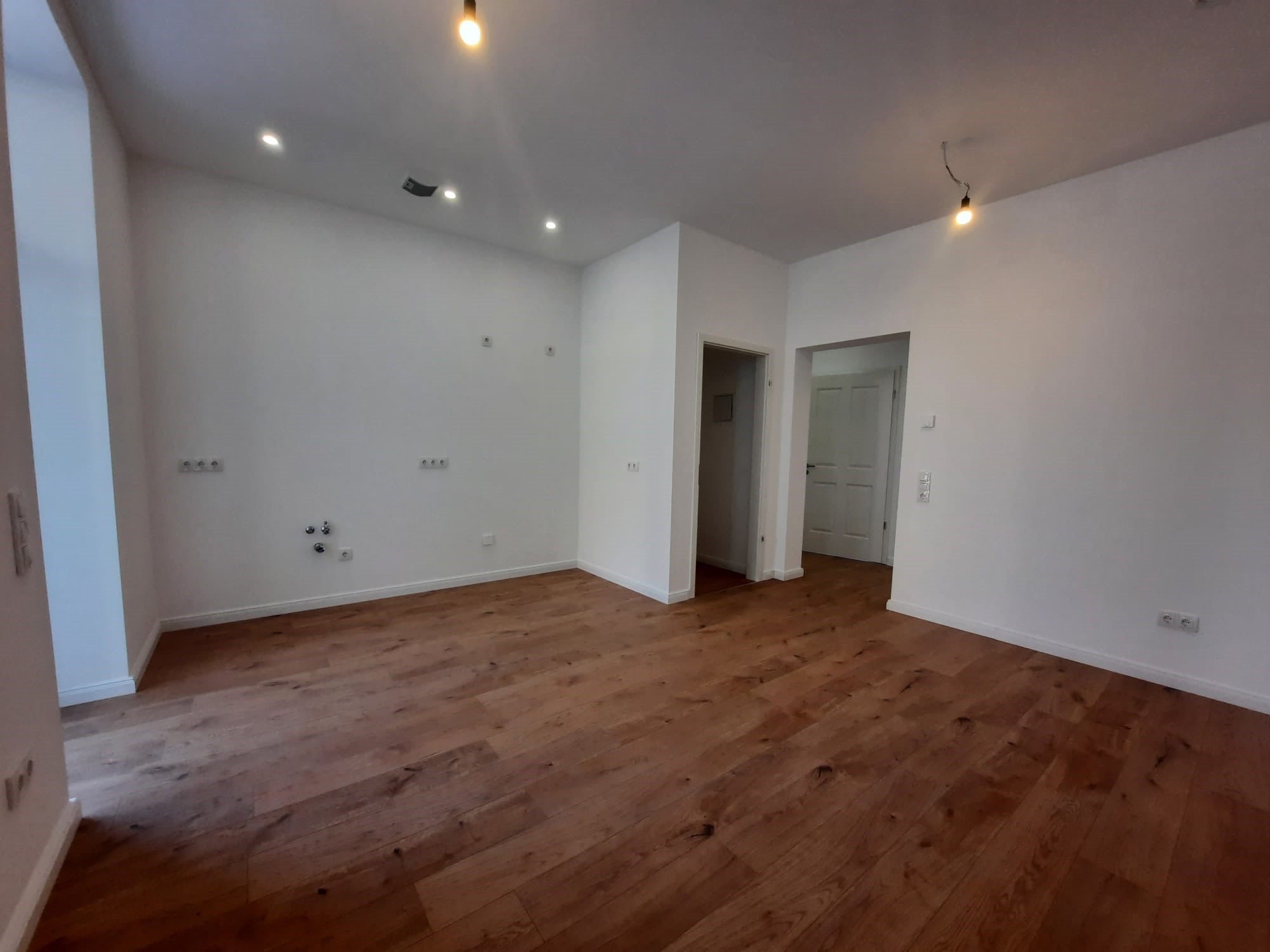Moderne 3-Raum-Wohnung mit Terrasse und viel Tageslicht ! – Magdeburg – Vorschaubild 3