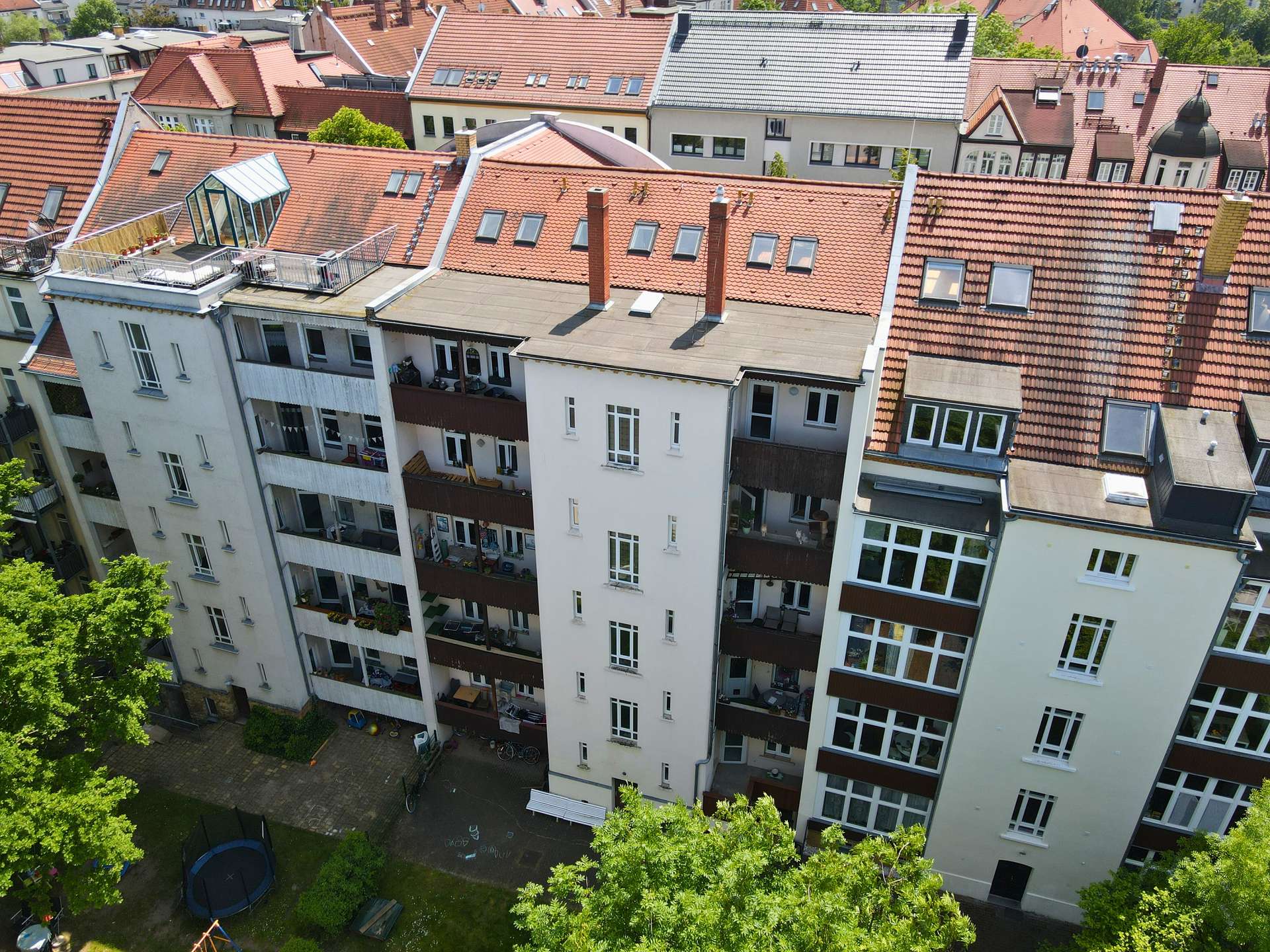 Property thumbnail 2