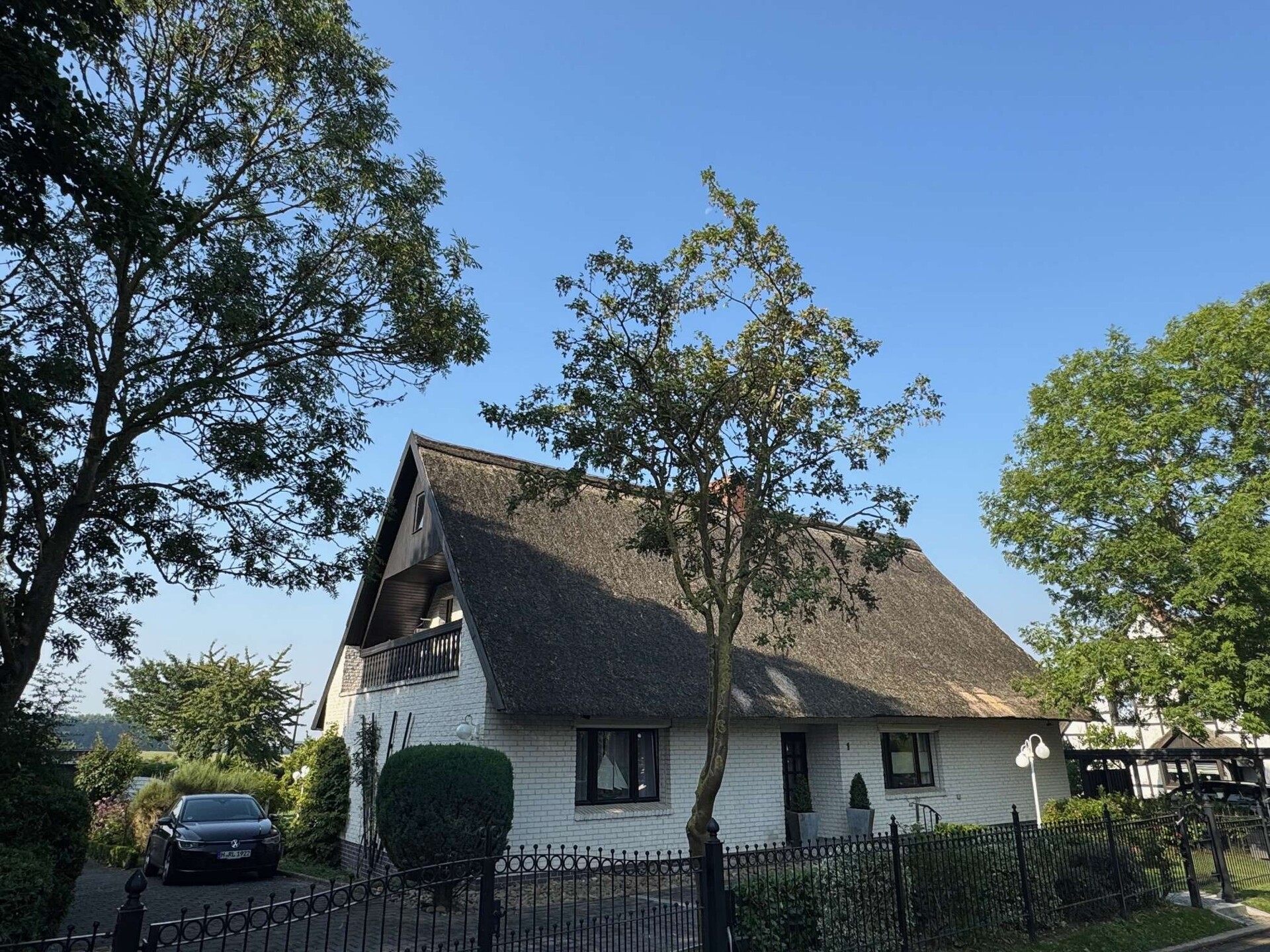 Traumhaftes Wohnhausgrundstück mit Reetdach großzügig und in fantastischer, ruhiger Naturlage!!! – Wismar – Bild 1 von 17