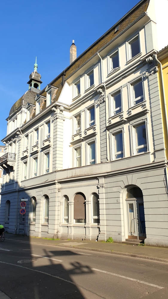 EHEMALIGE BANK, EHEMALIGES HOTEL... – Neustadt an der Weinstraße – Vorschaubild 12