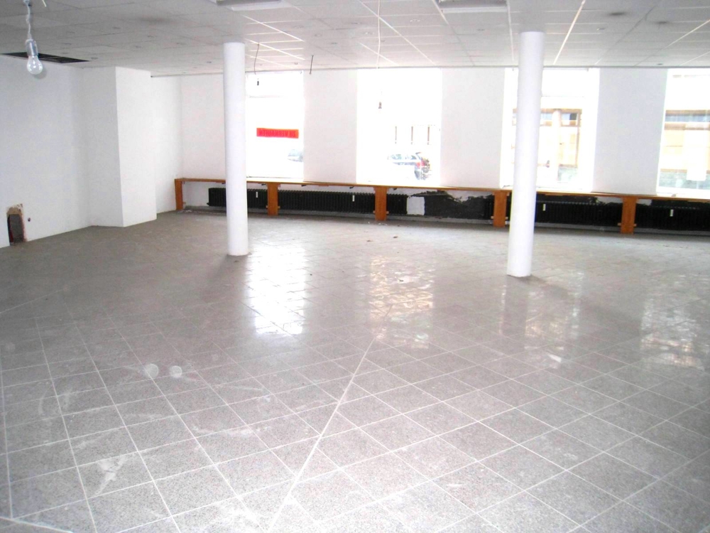 EHEMALIGE BANK, EHEMALIGES HOTEL... – Neustadt an der Weinstraße – Vorschaubild 32