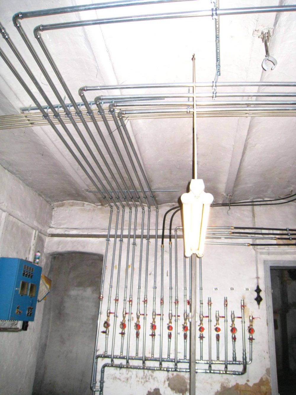 EHEMALIGE BANK, EHEMALIGES HOTEL... – Neustadt an der Weinstraße – Vorschaubild 34