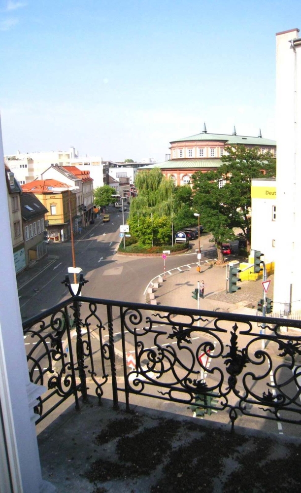 EHEMALIGE BANK, EHEMALIGES HOTEL... – Neustadt an der Weinstraße – Vorschaubild 52