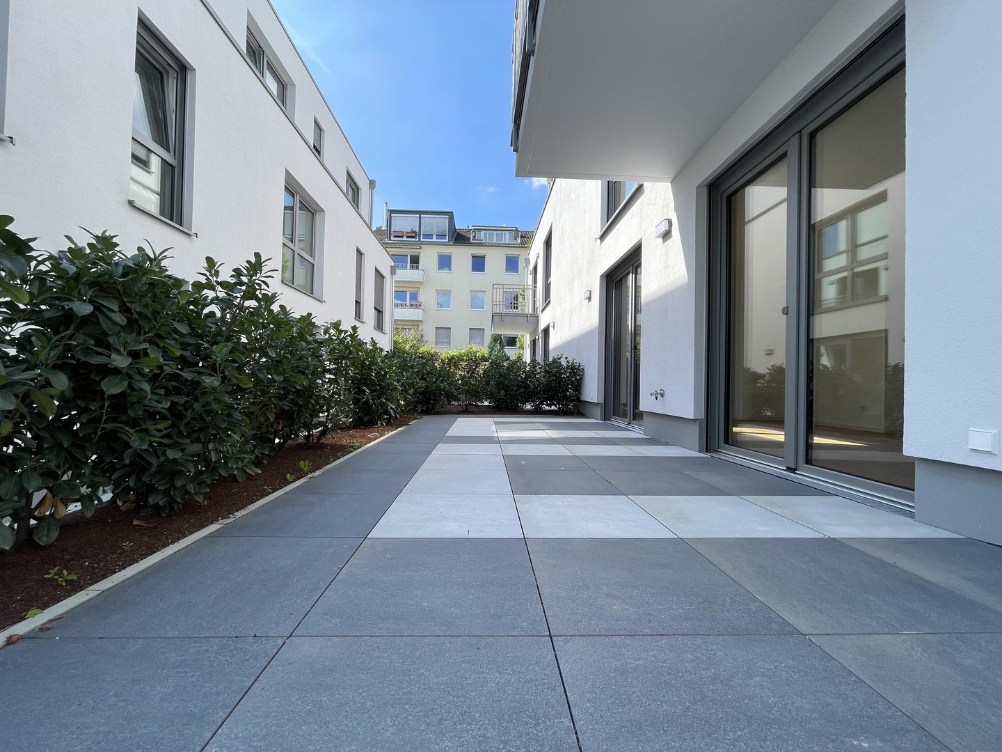 ++ Sonnige, Moderne Terrassenwohnung zu vermieten ++