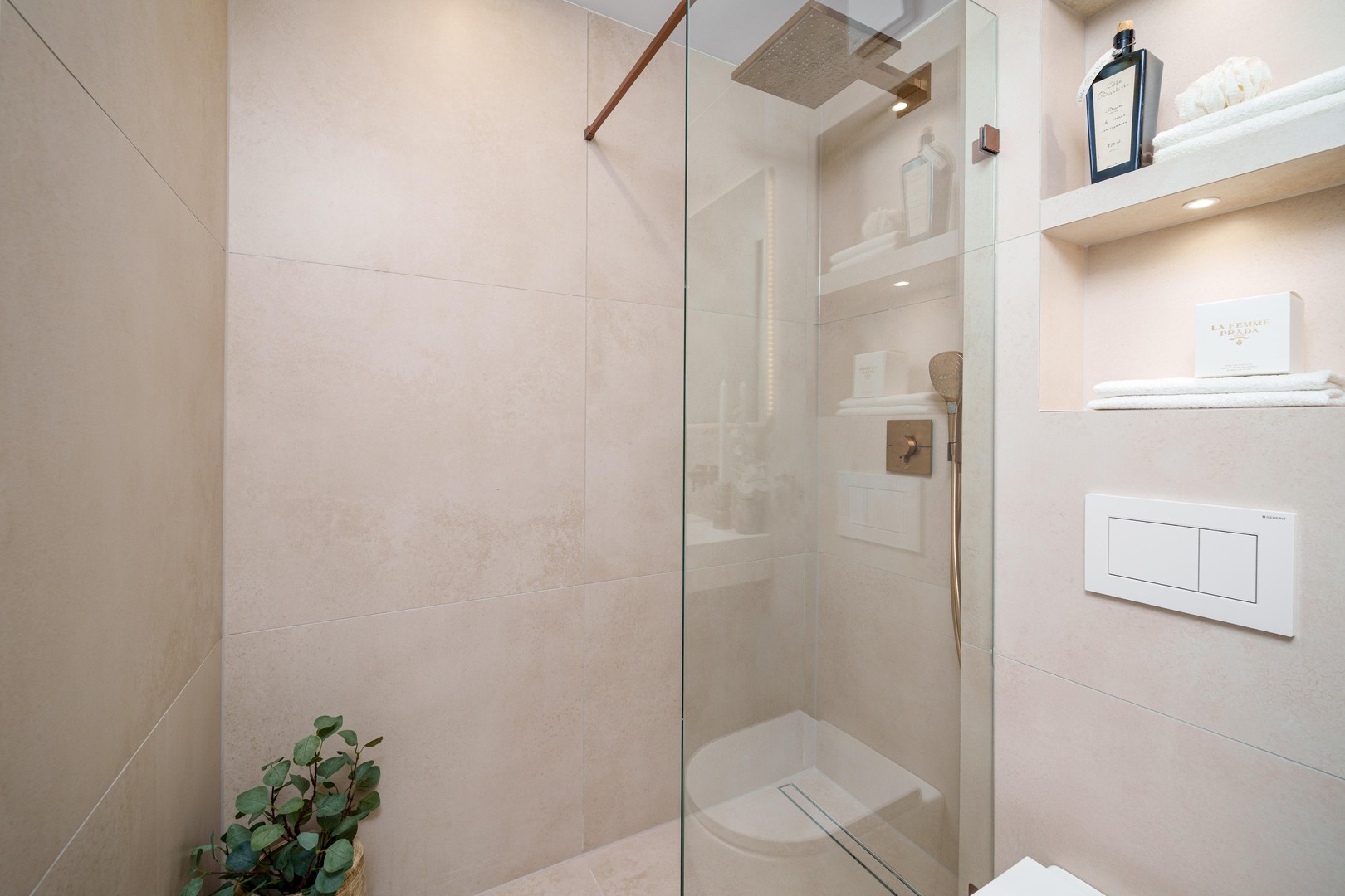 Property thumbnail 12