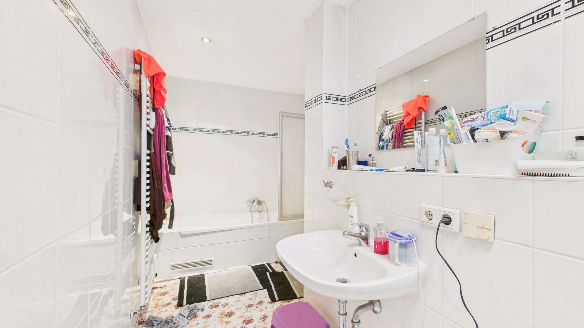 Property thumbnail 11