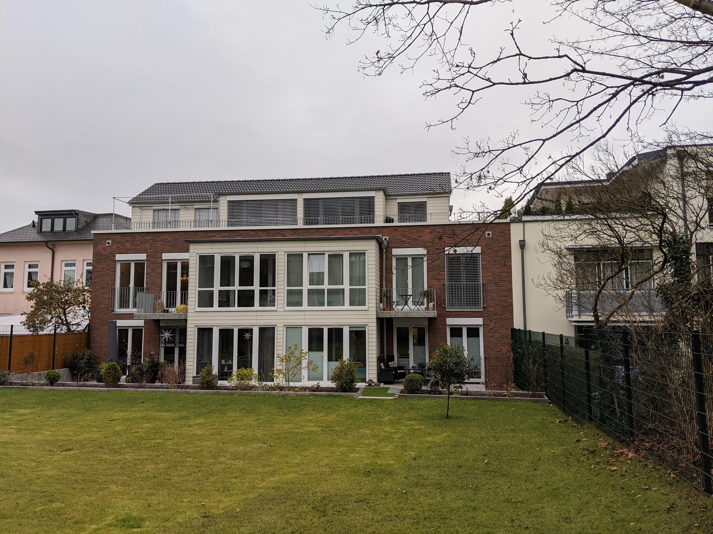 Property thumbnail 3