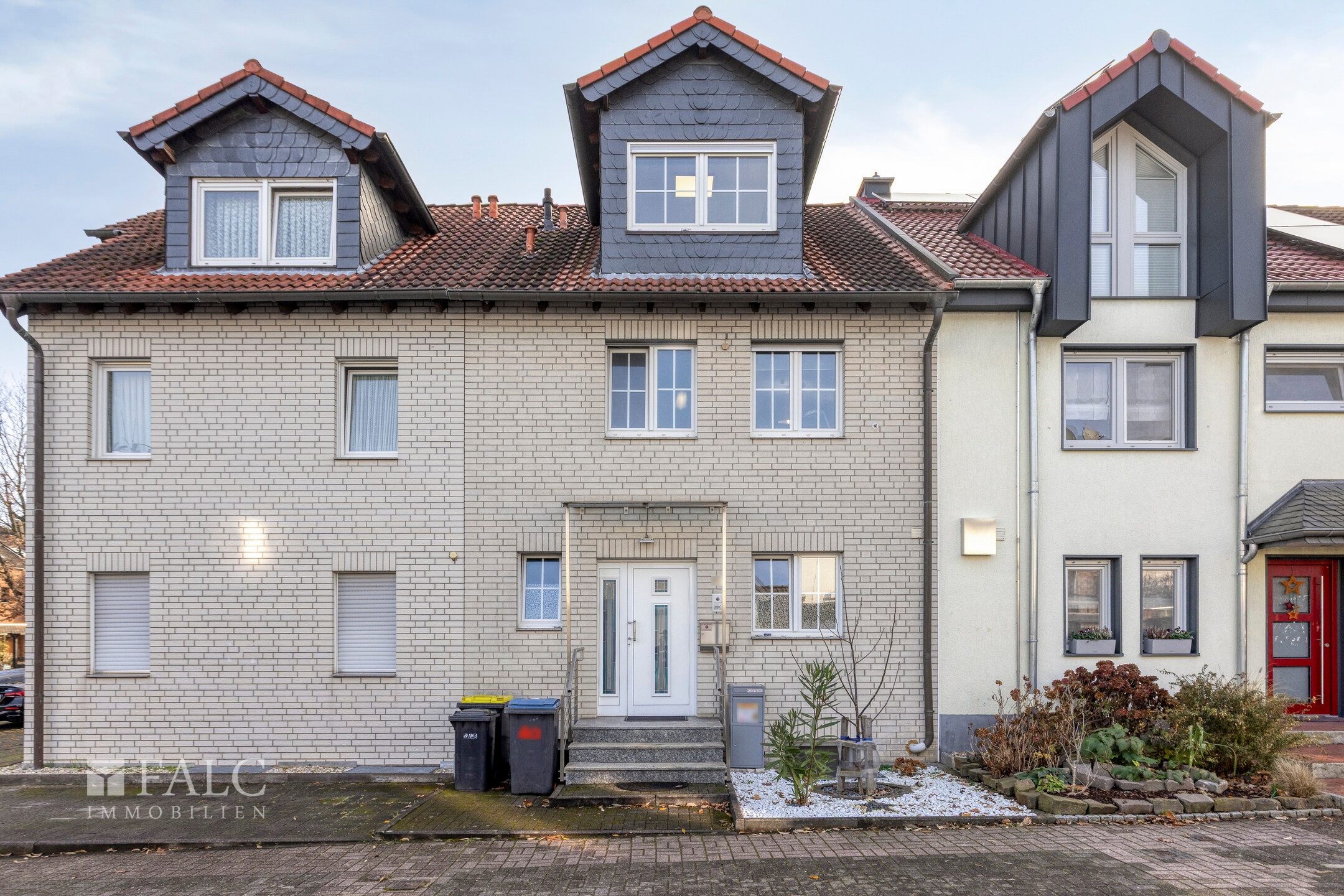 Property thumbnail 2