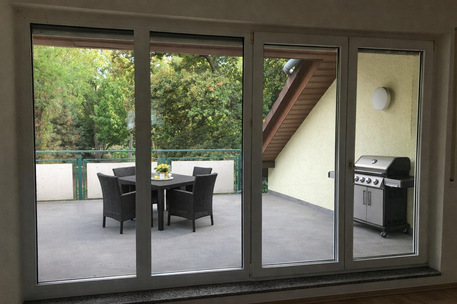 Property thumbnail 2