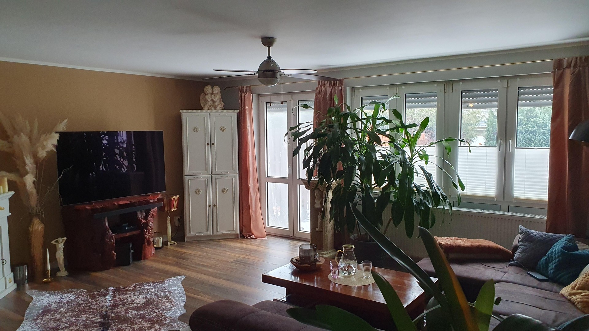 Property thumbnail 9