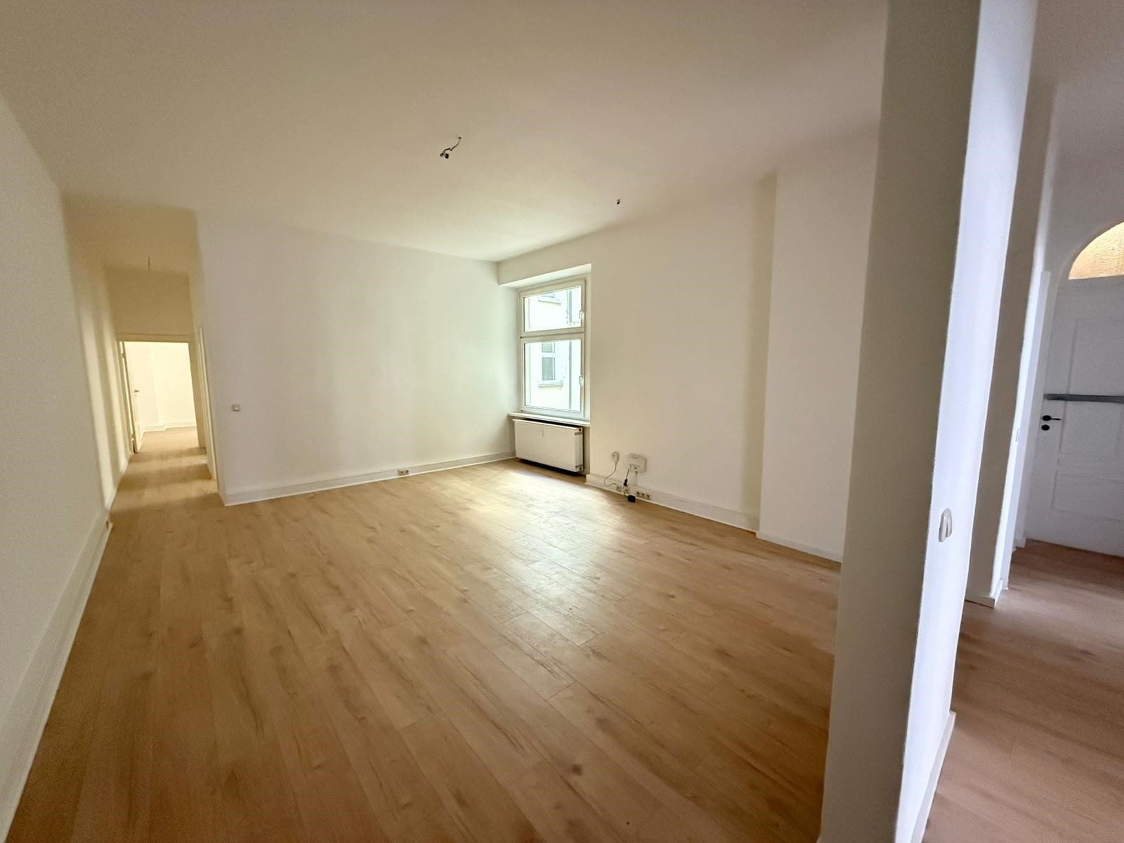 5-Raum-Wohnung direkt am Hasselbachplatz – Magdeburg – Vorschaubild 5