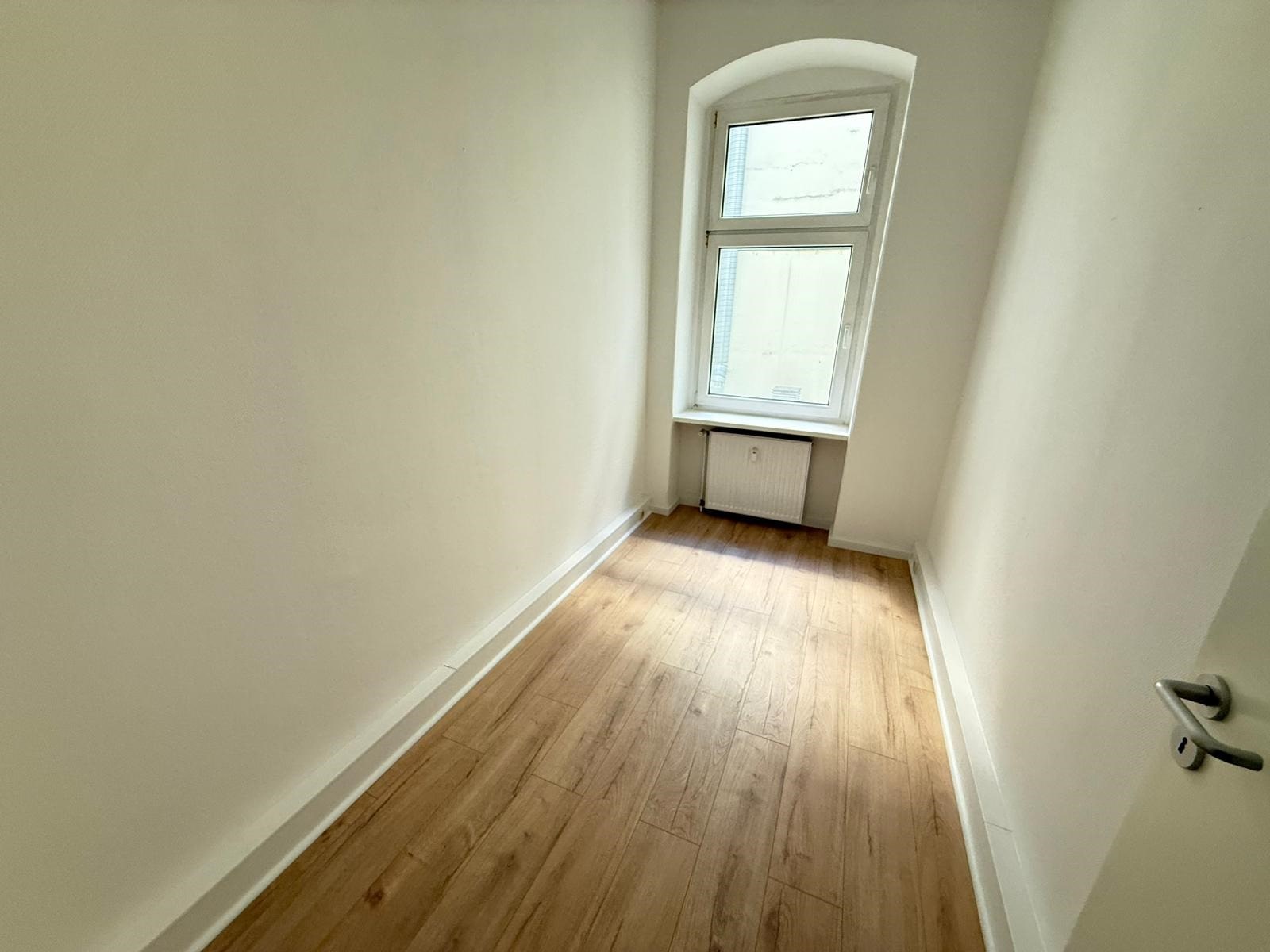 5-Raum-Wohnung direkt am Hasselbachplatz – Magdeburg – Vorschaubild 7