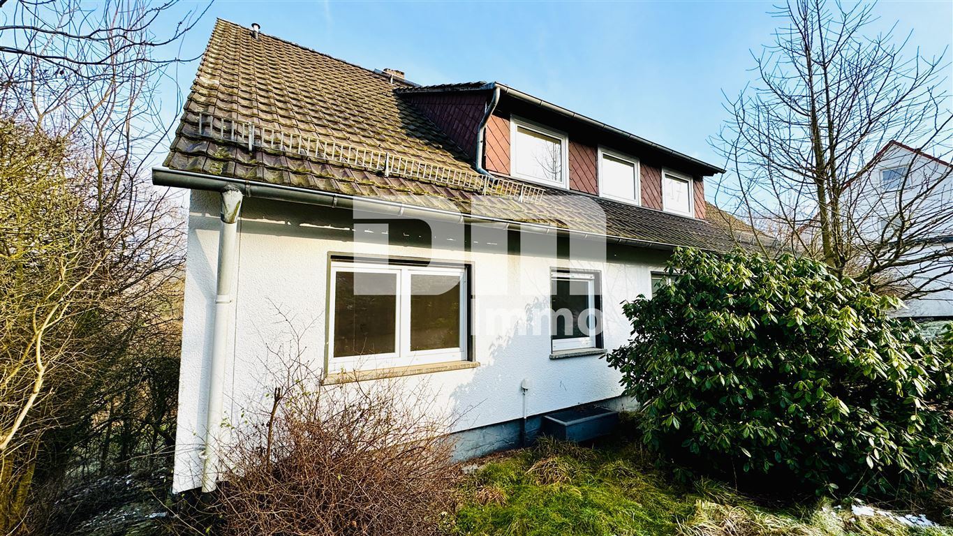 Teilsaniertes Ein- bis Zweifamilienhaus mit zusätzlichen Wohnraum auf großem Grundstück – Kaufungen , Hess – Vorschaubild 3
