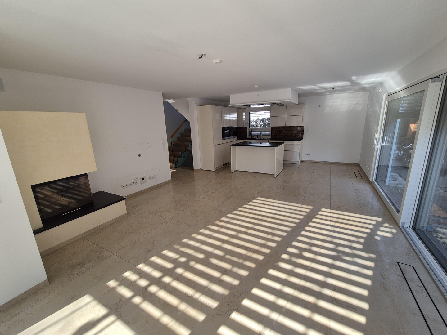 Property thumbnail 16