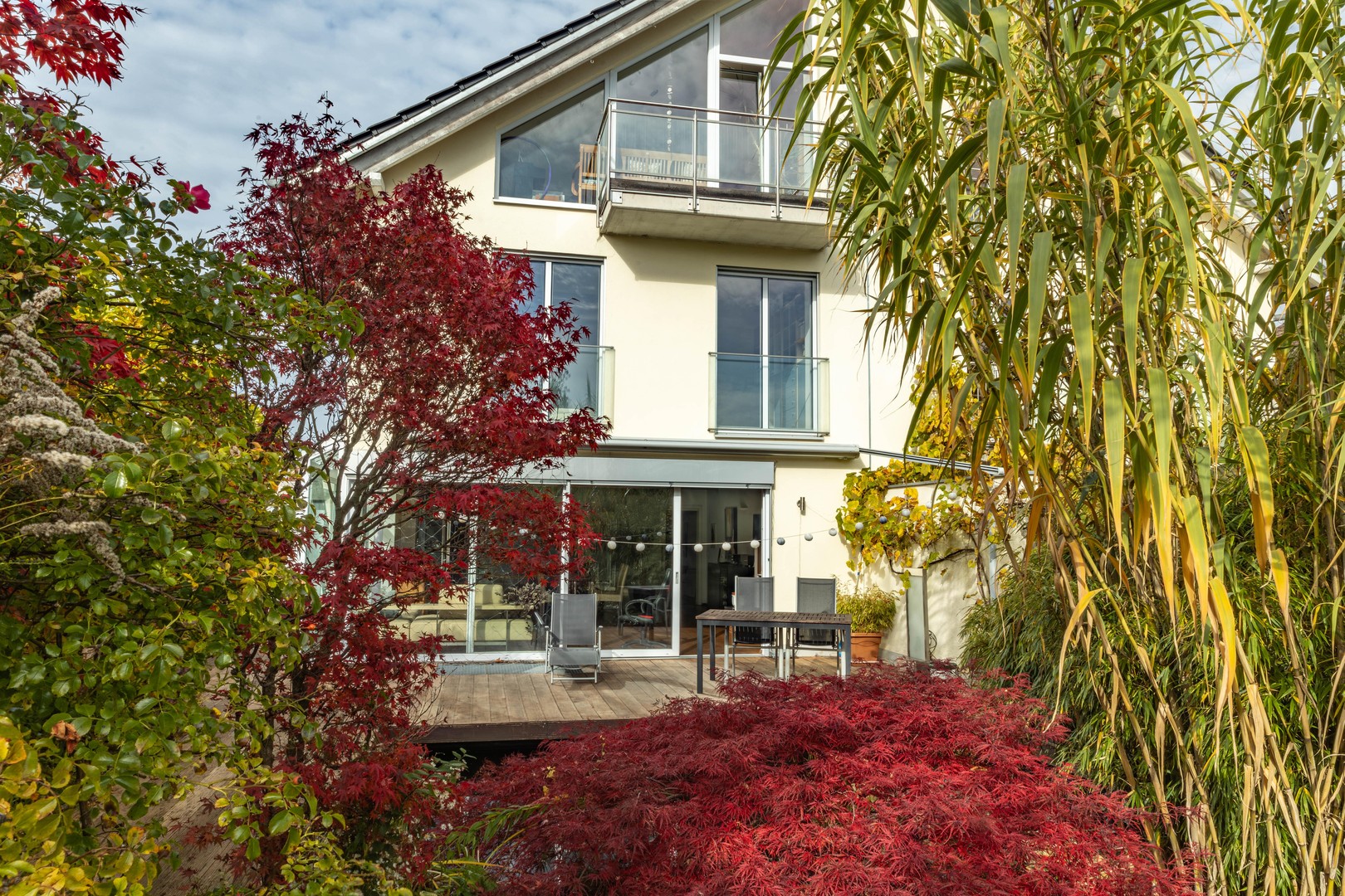 Wunderschöne Doppelhaushälfte mit Südgarten