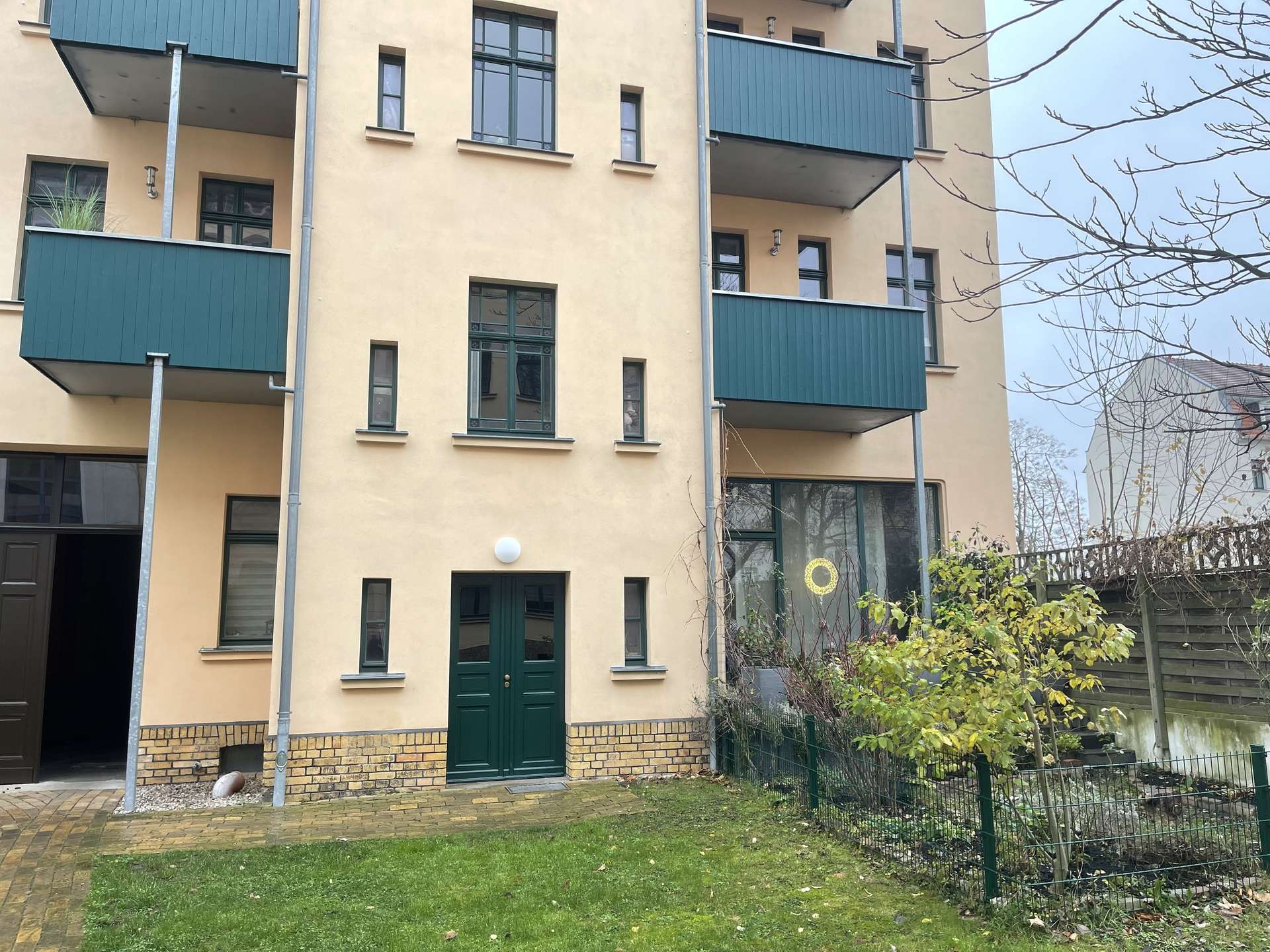 Property thumbnail 3