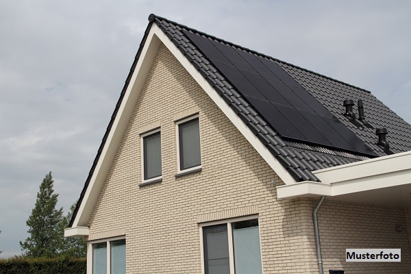 Familienfreundliches Einfamilienhaus in ruhiger Wohnstraße mit Anliegerverkehr