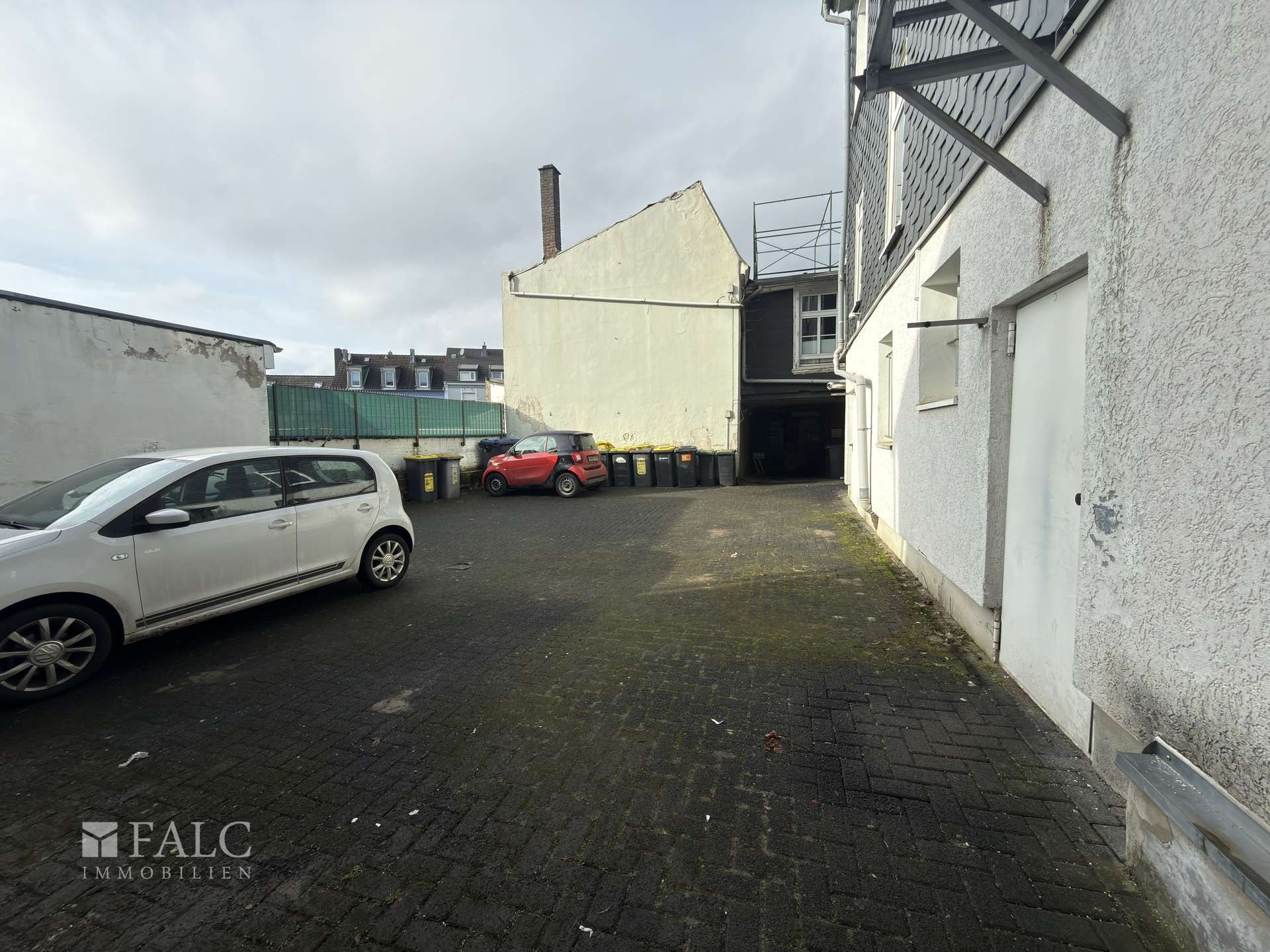 bg