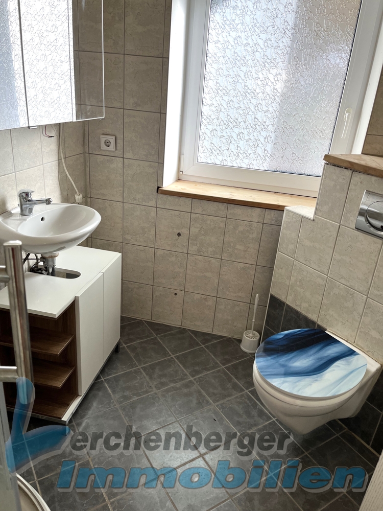 **Zweifamilienhaus in Landau/Isar – Ihr neues Zuhause mit vielseitigen Möglichkeiten** – Landau an der Isar – Vorschaubild 6