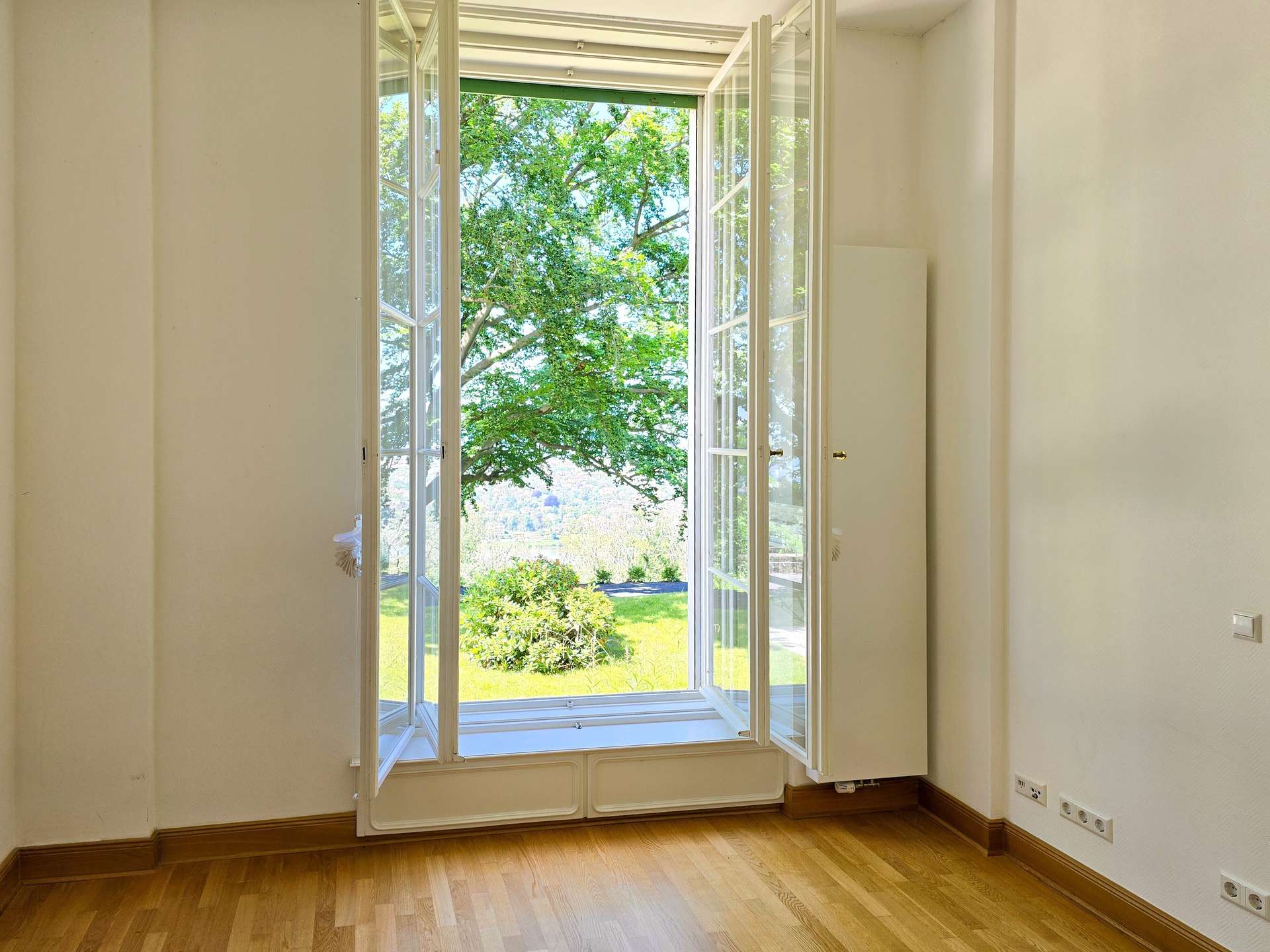 Property thumbnail 10