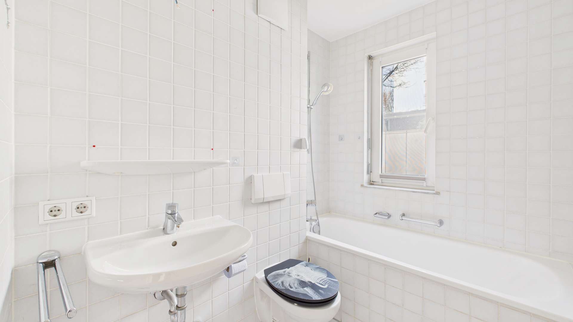 Property thumbnail 12