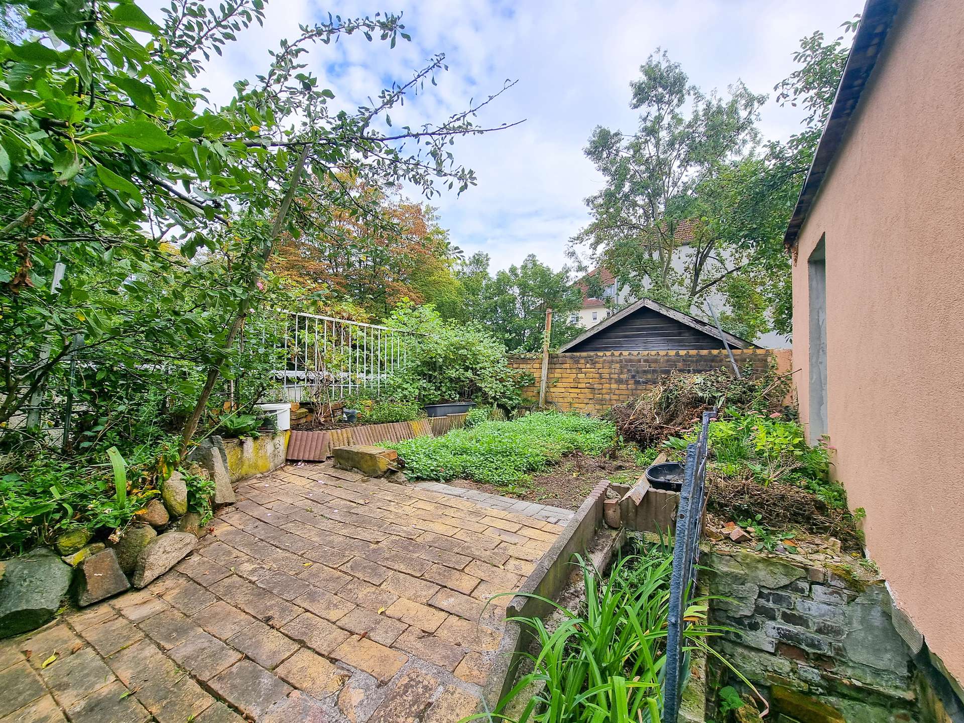 Property thumbnail 12