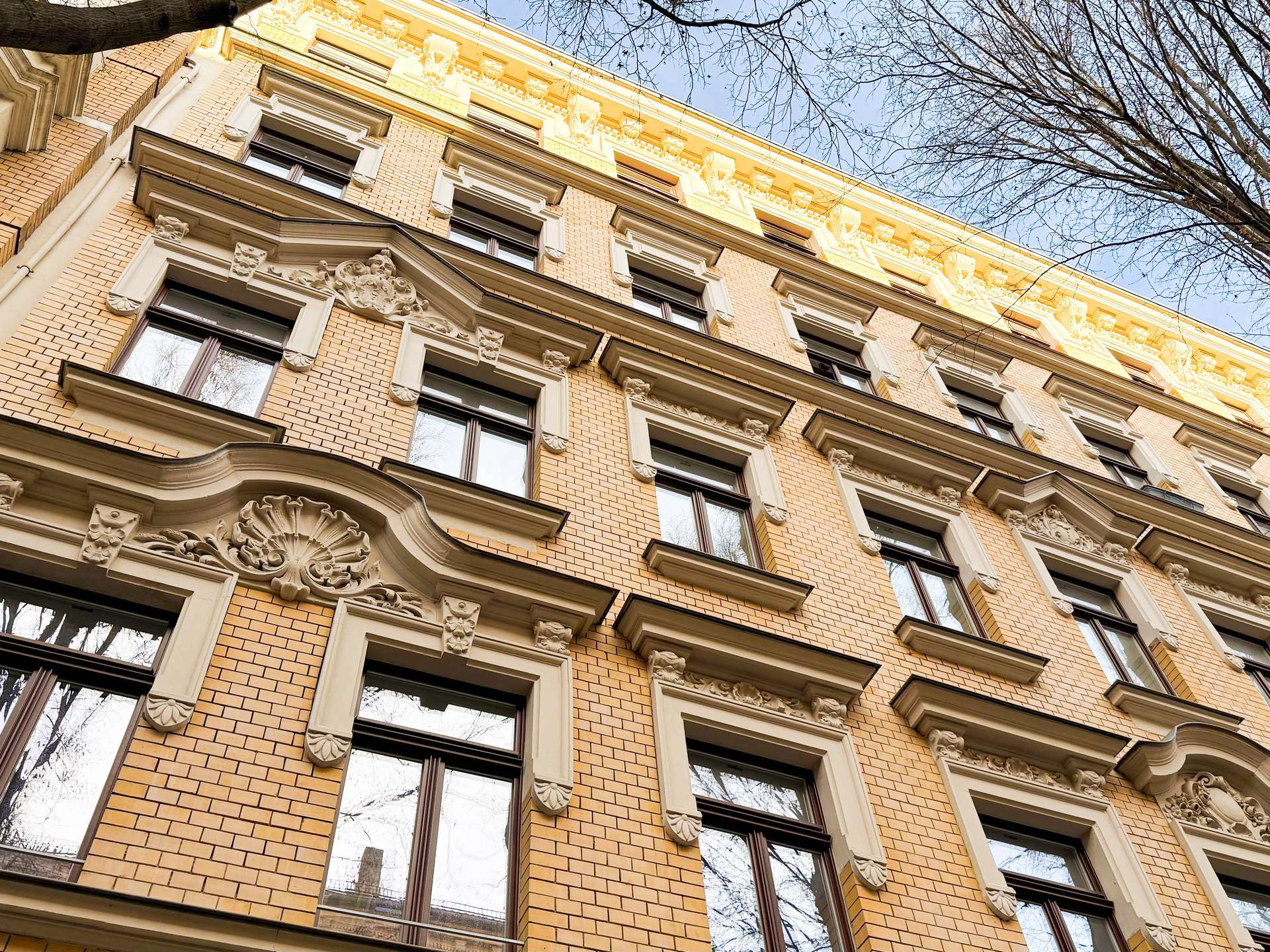 Property thumbnail 2