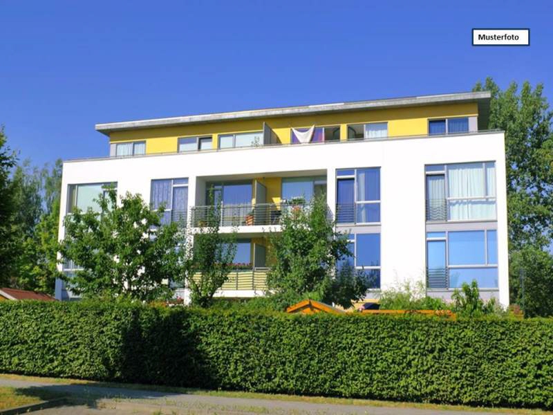 Mehrfamilienhaus in 51373 Leverkusen, Carl-Leverkus-Str.