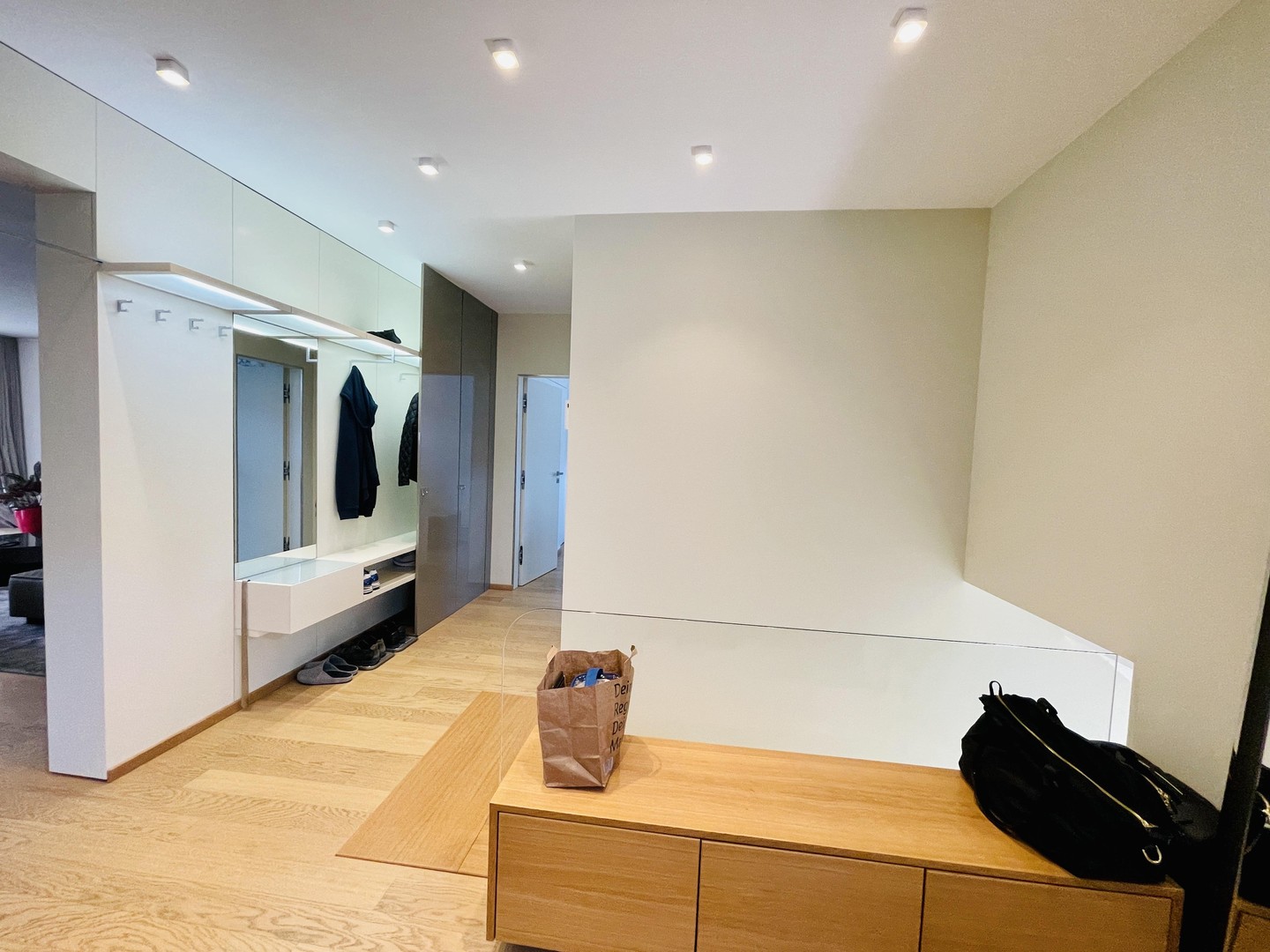 Property thumbnail 9