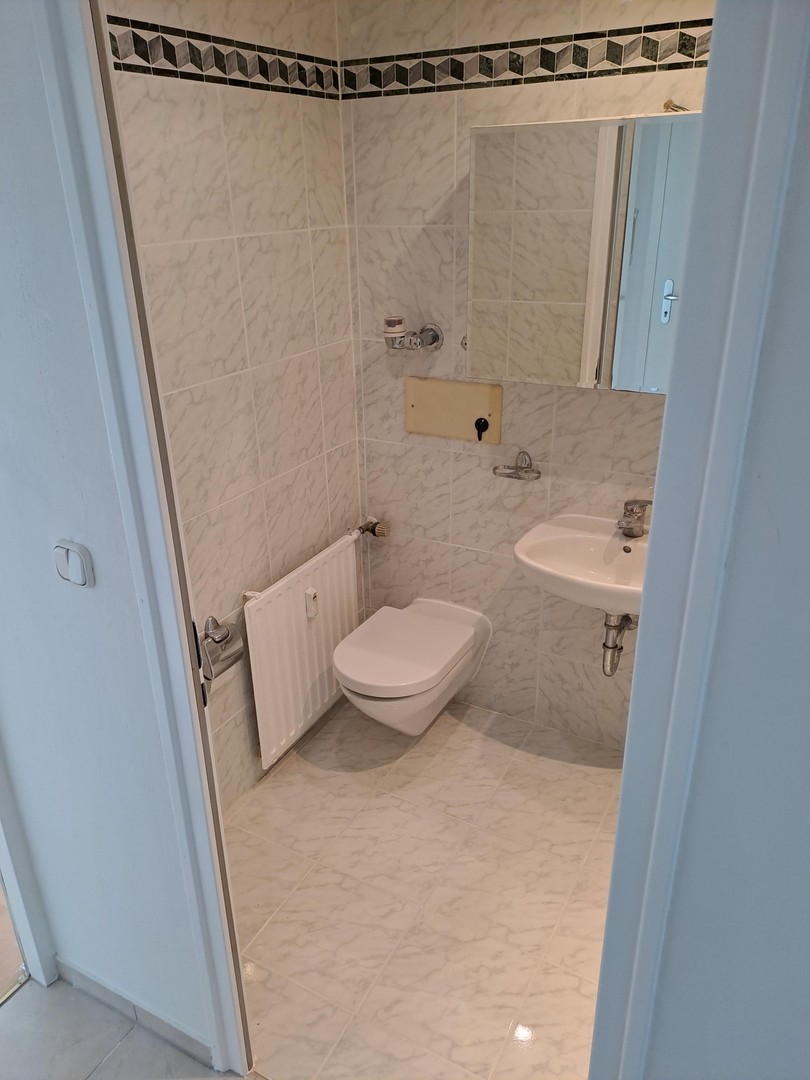 Property thumbnail 8