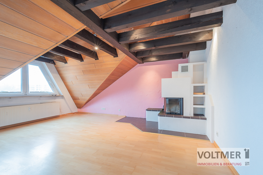 DACHTRAUM - helle Eigentumswohnung mit Loggia, Kamin und Garage in Neunkirchen!