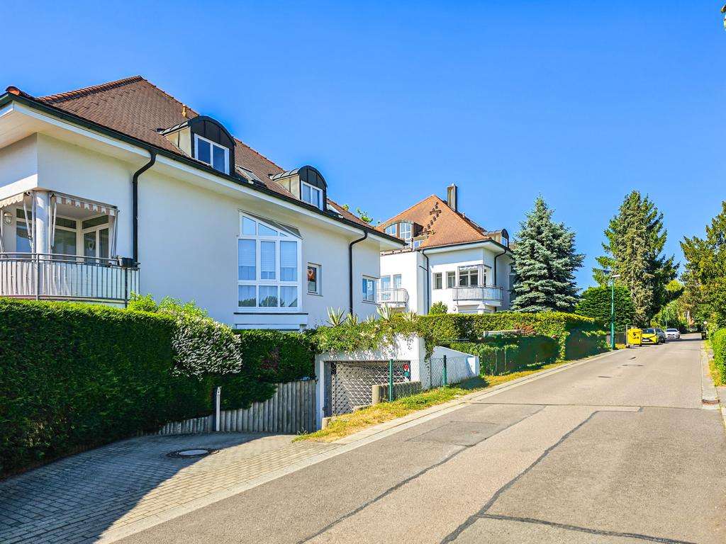 Property thumbnail 11