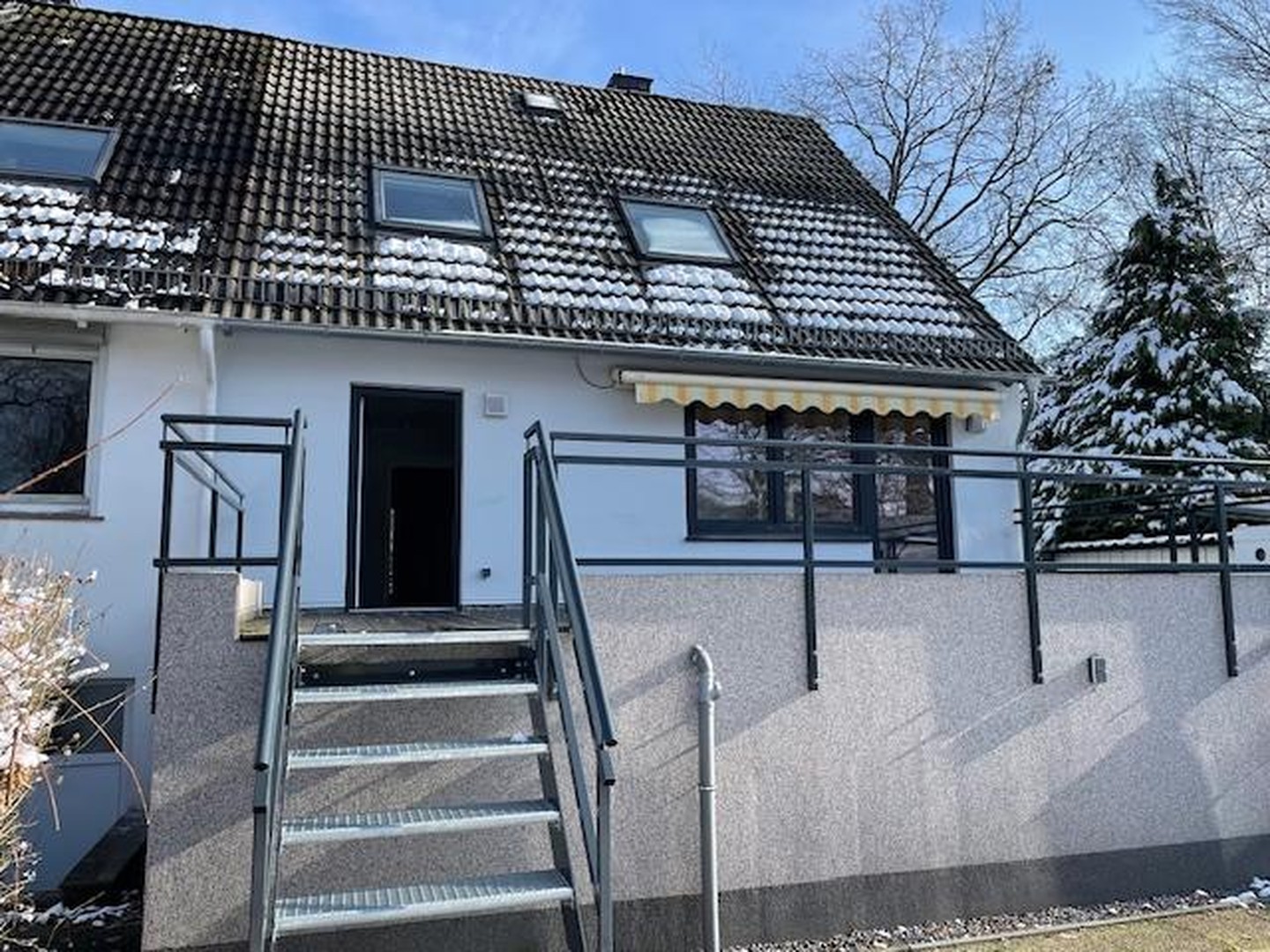 Property thumbnail 3