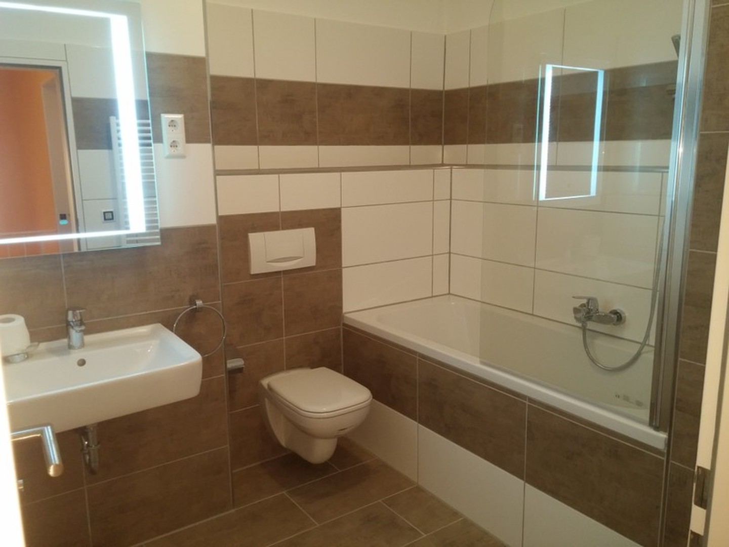 Property thumbnail 12