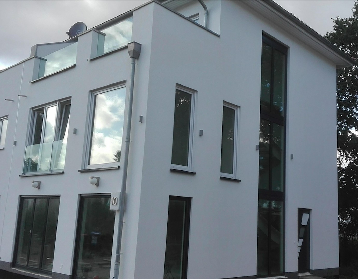 Property thumbnail 2