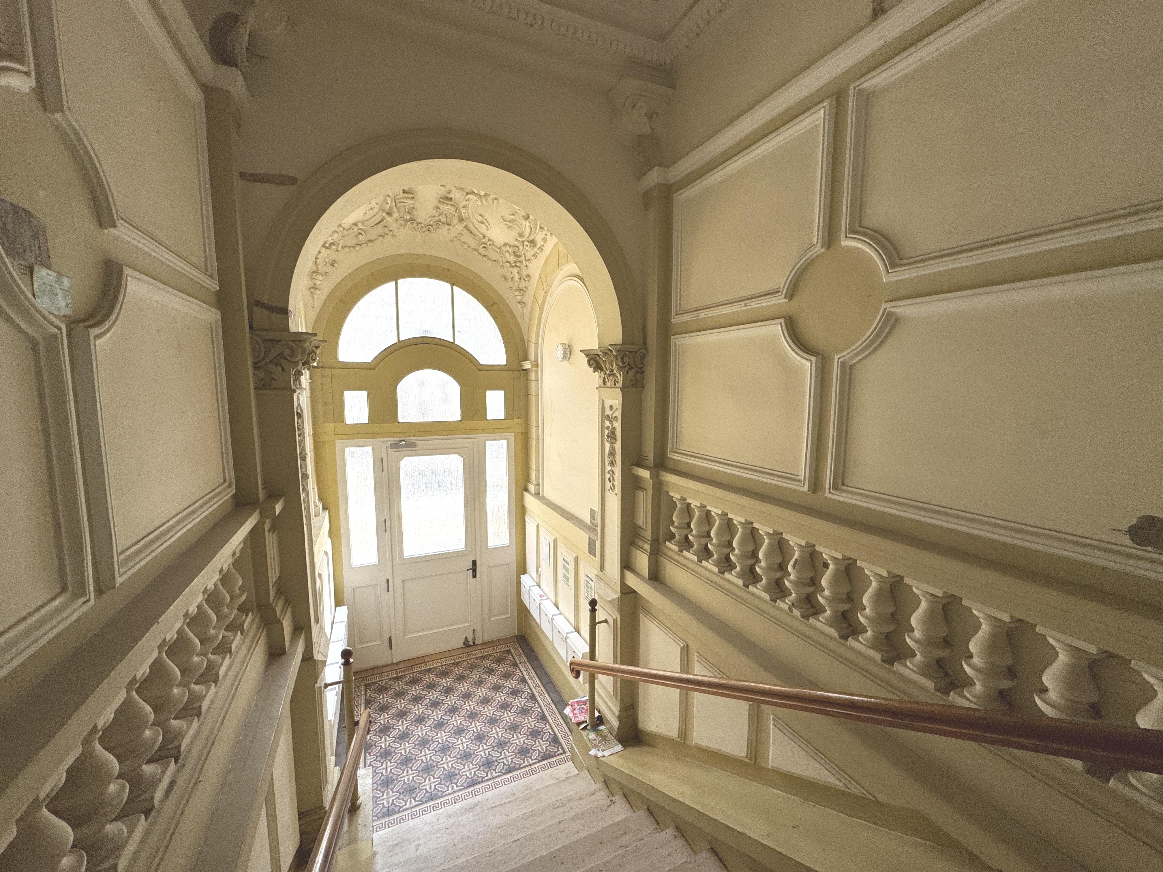 Historisches Wohnjuwel: Exquisite 2-Zimmer-Wohnung in der Hegelstraße – Magdeburg – Vorschaubild 11