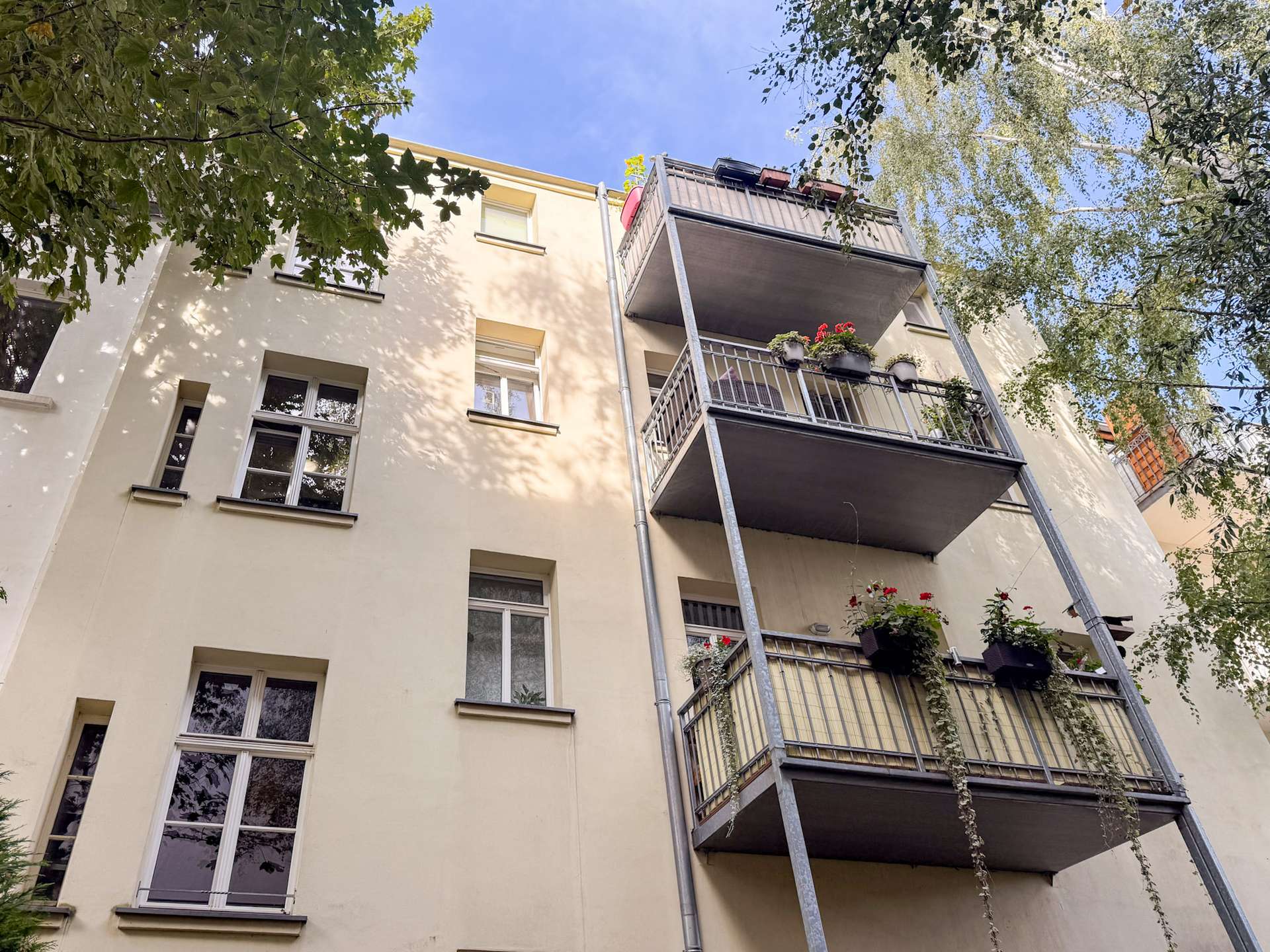 Property thumbnail 11