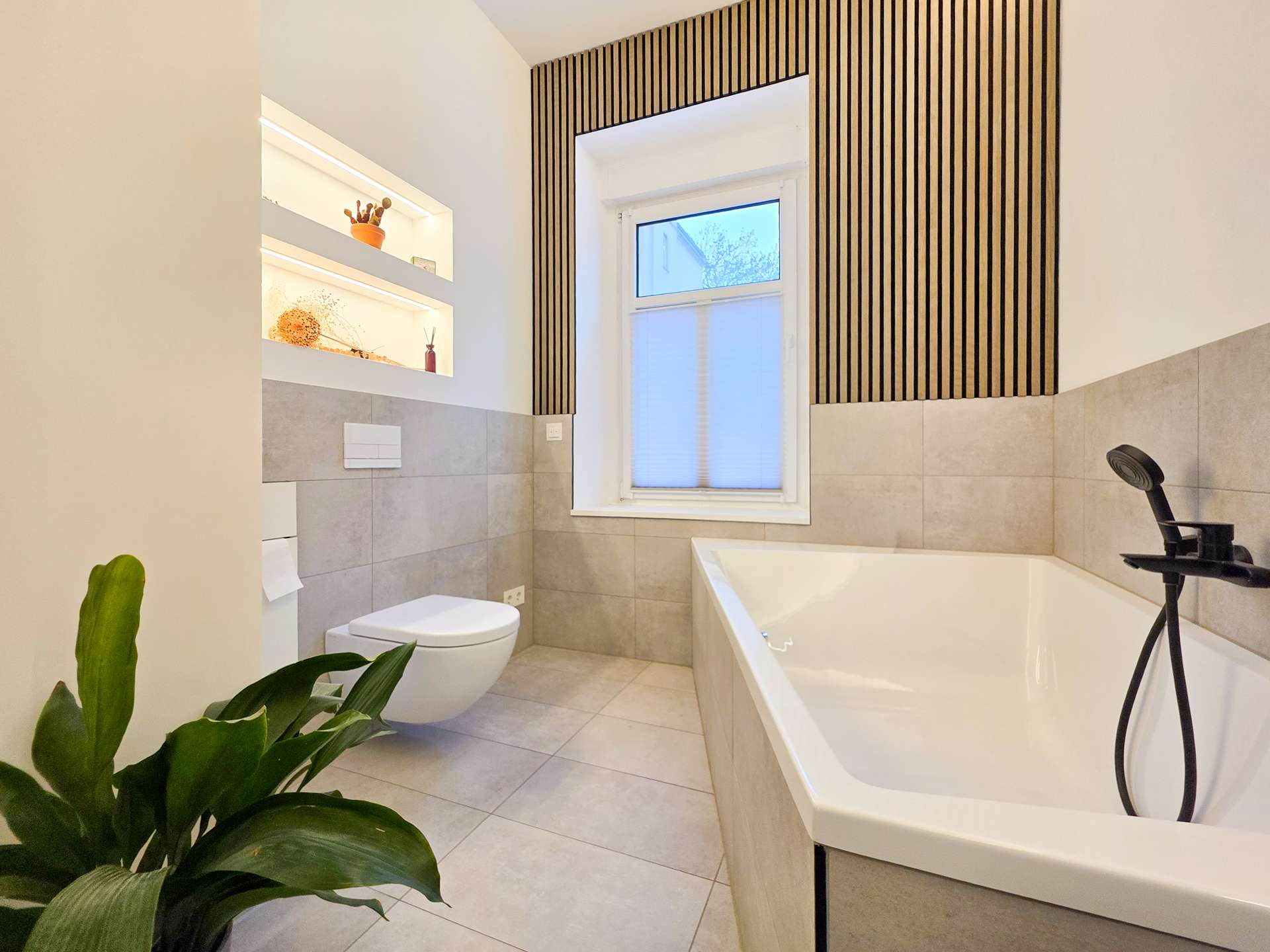 Property thumbnail 11