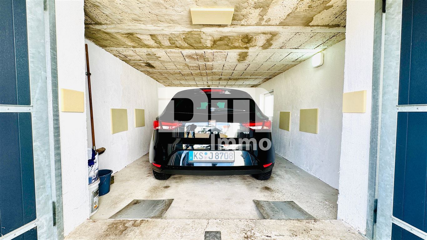Ein bis Zweifamilienhaus mit 2 Terrassen, Garage und angelegtem Gartenbereich – Niestetal – Vorschaubild 32