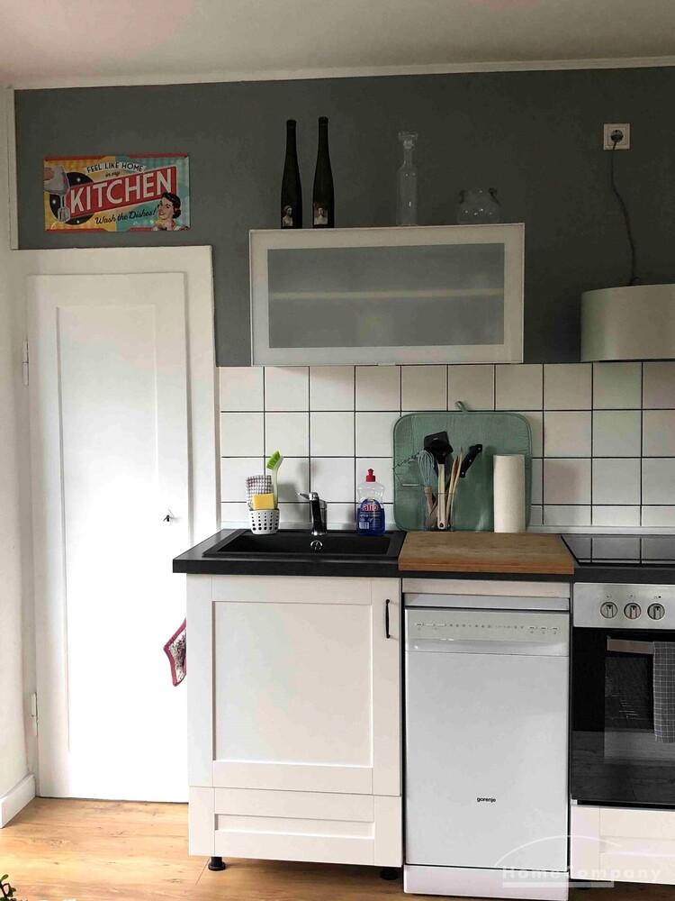 27018 HomeCompany Dresden Möbliert/Furnished 2-Zimmer-Apartment mit Balkon in Dresden-Nickern max. 1 Person – Dresden – Vorschaubild 9