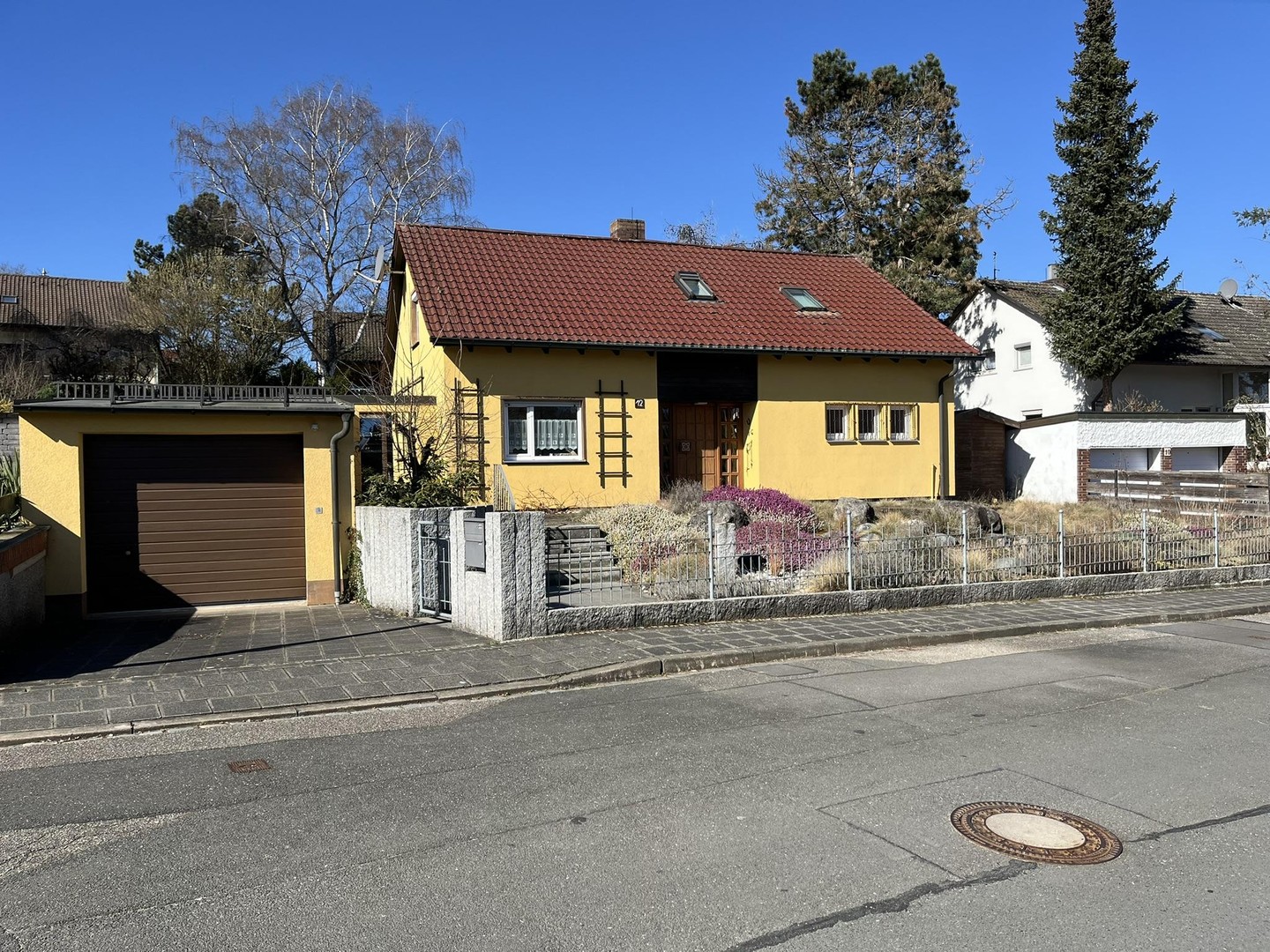 Property thumbnail 2