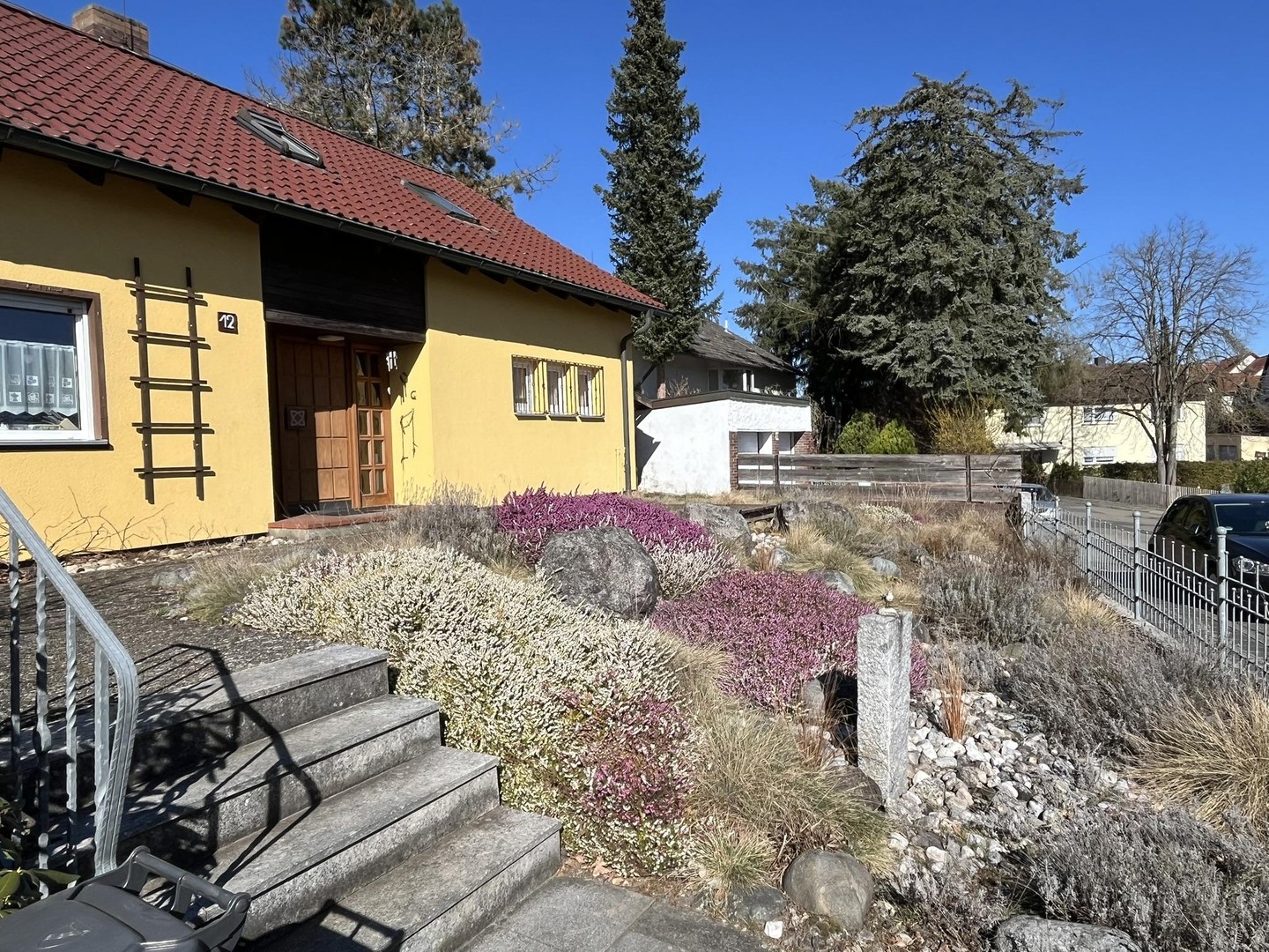 Property thumbnail 3