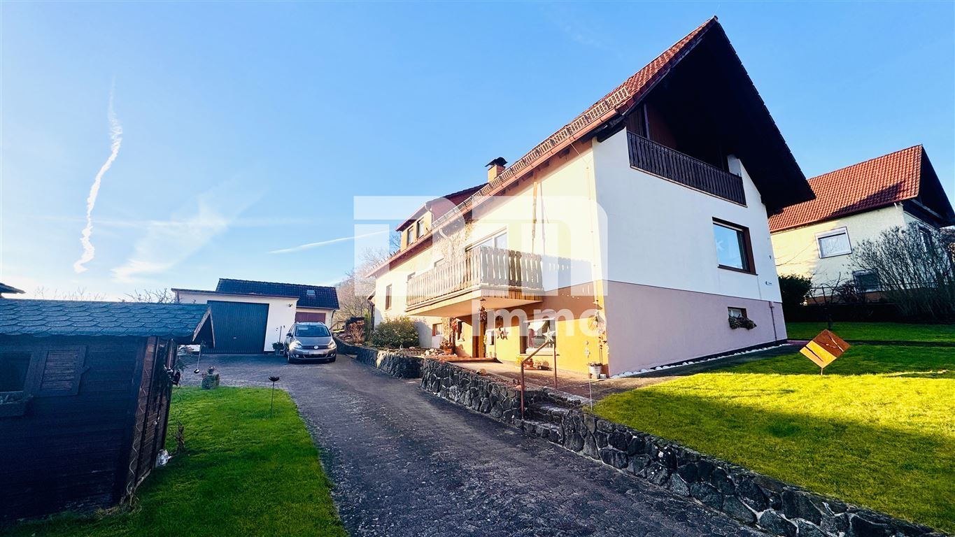 Ein-bis Zweifamilienhaus mit Anbauten auf 1.250 m² Traumgrundstück mit Panoramablick – Einbeck – Vorschaubild 4