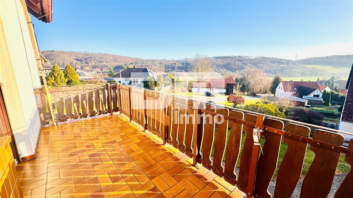 Ein-bis Zweifamilienhaus mit Anbauten auf 1.250 m² Traumgrundstück mit Panoramablick – Einbeck – Vorschaubild 12