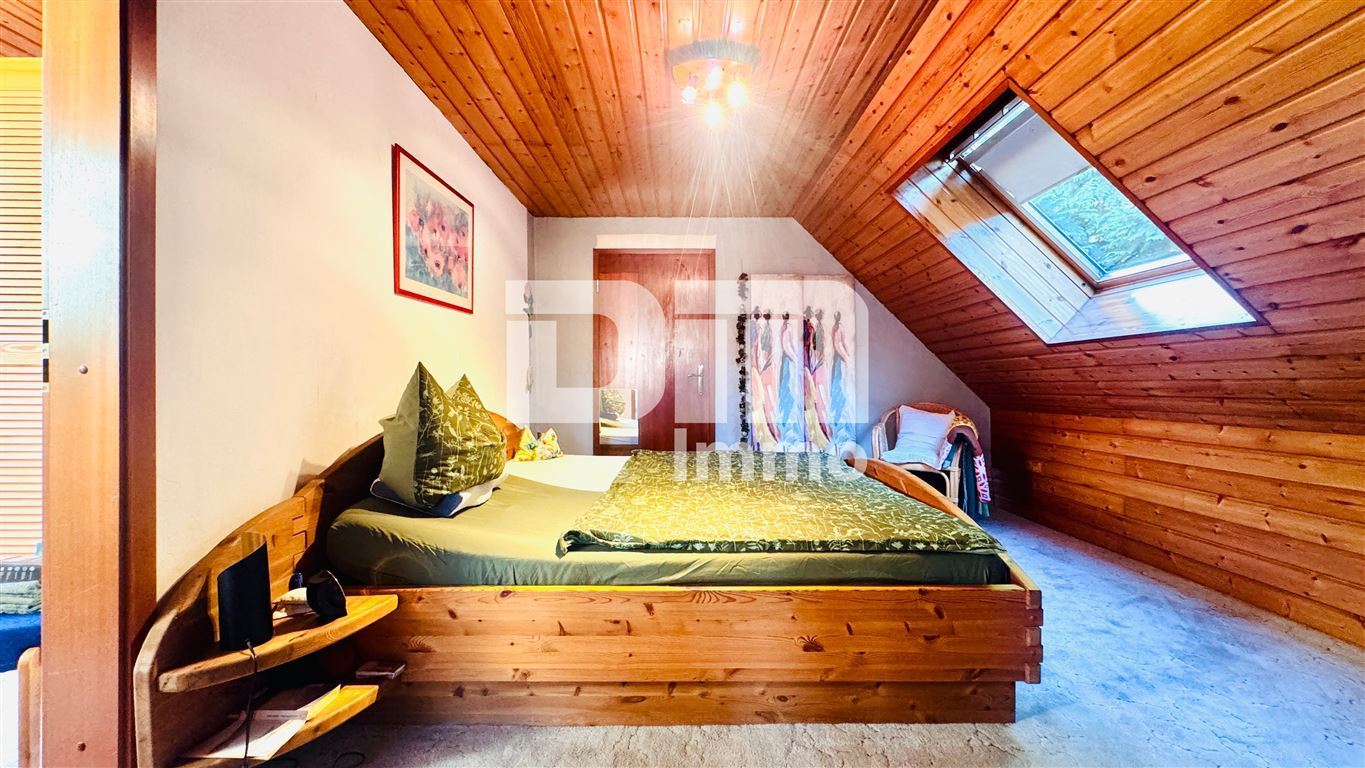 Ein-bis Zweifamilienhaus mit Anbauten auf 1.250 m² Traumgrundstück mit Panoramablick – Einbeck – Vorschaubild 24