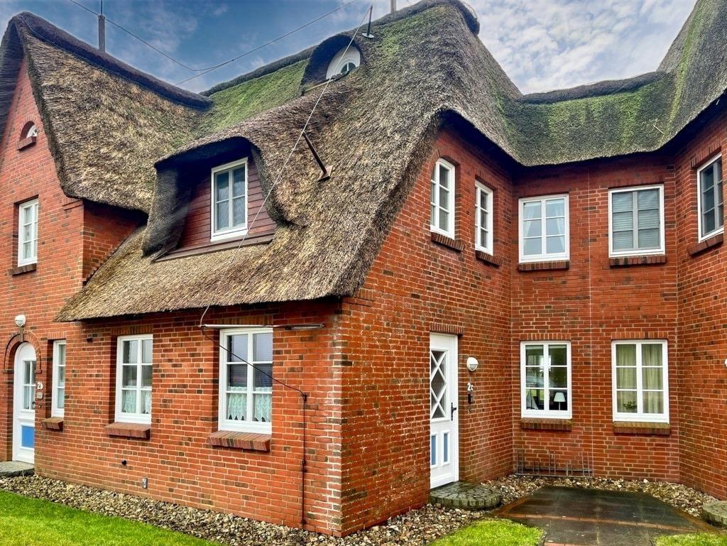 Direkt hinter dem Naturerbe Wattenmeer – landschaftstypisches Reihenmittelhaus unter Reet! – Nordstrand – Vorschaubild 6
