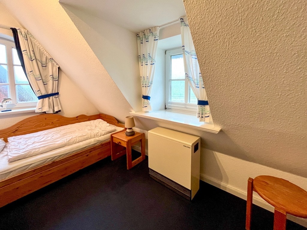Direkt hinter dem Naturerbe Wattenmeer – landschaftstypisches Reihenmittelhaus unter Reet! – Nordstrand – Vorschaubild 11