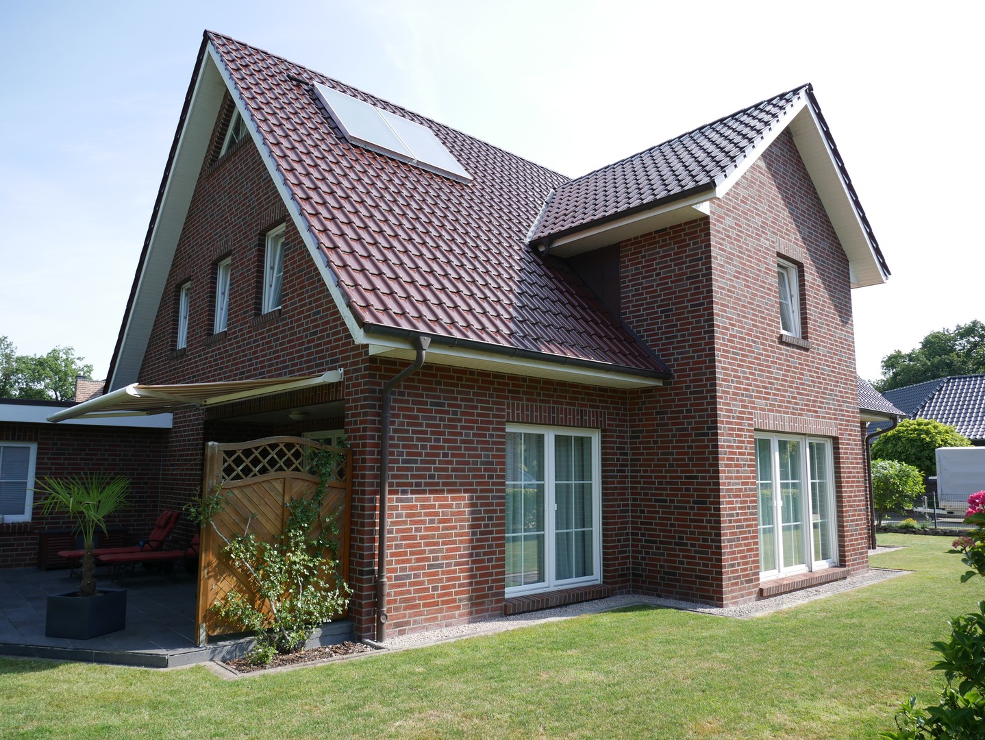 Hochwertig, Modern, in einmaliger grüner Lage – Leer – Vorschaubild 4