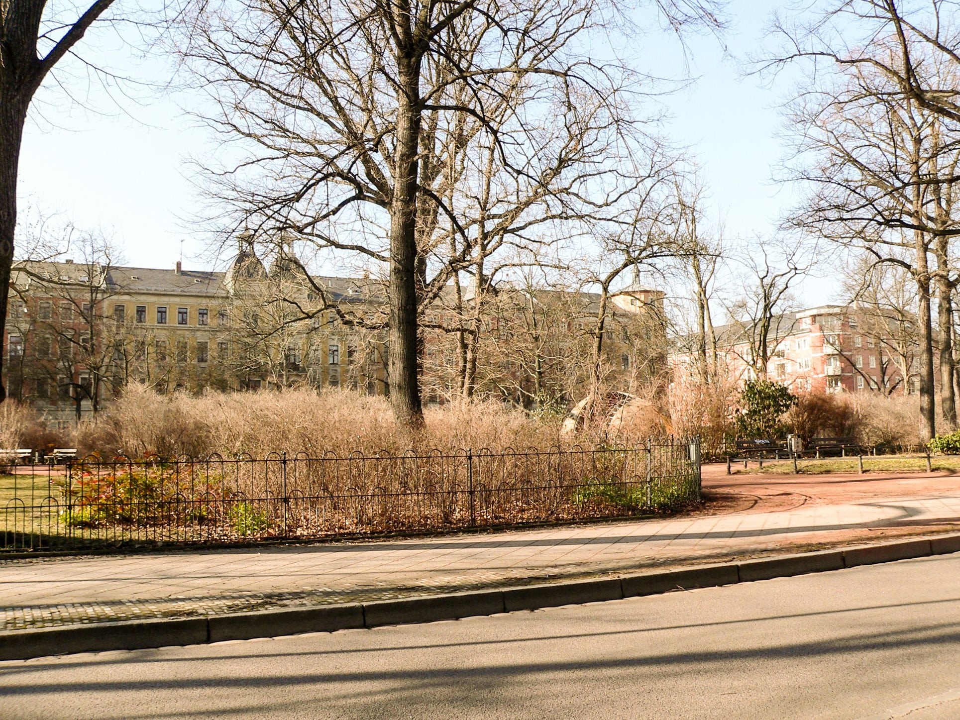 Property thumbnail 3